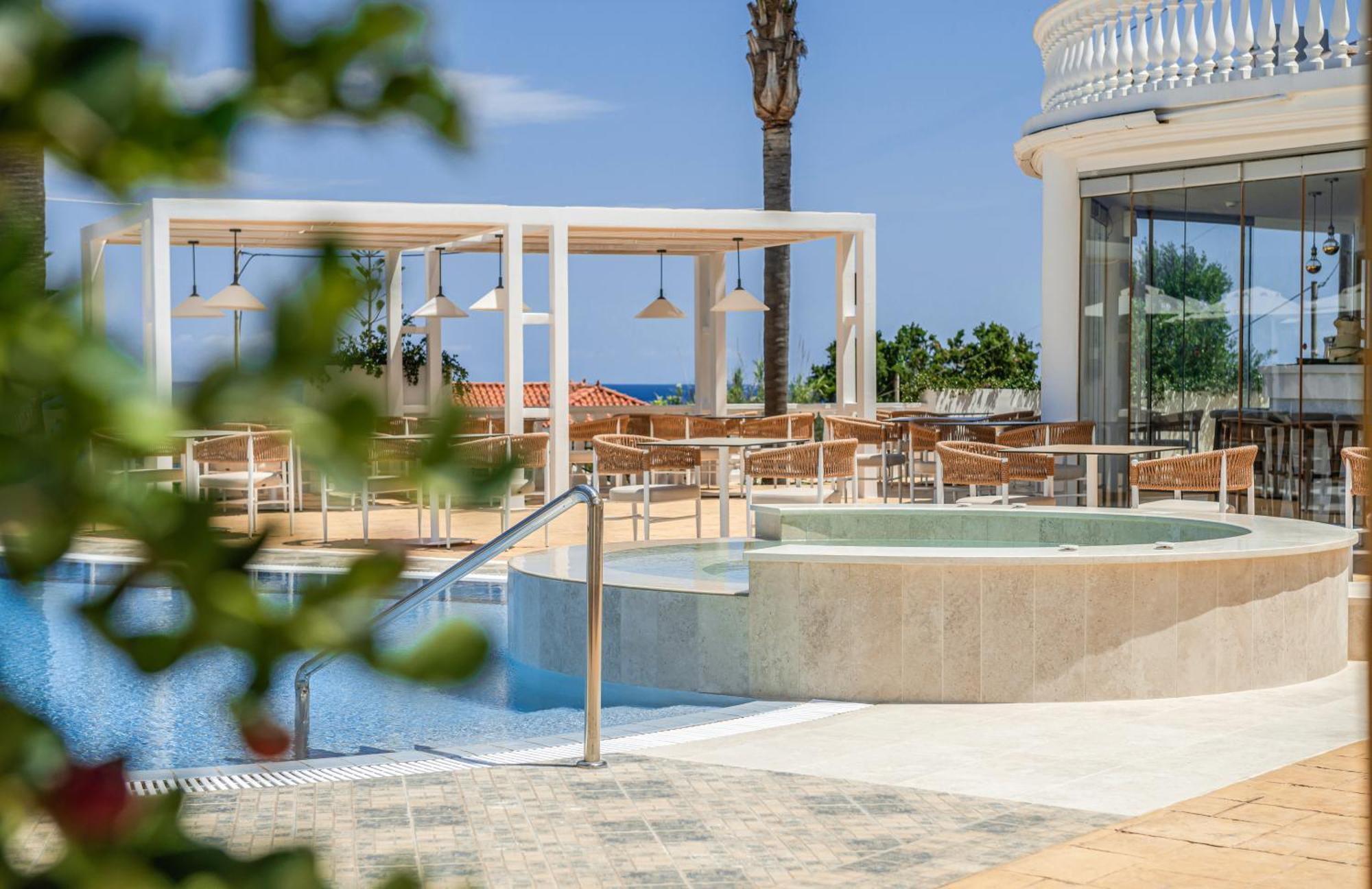 Arkadia Aparthotel Kypseli